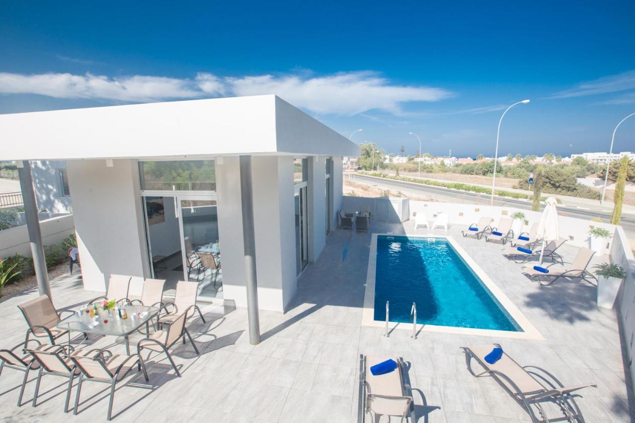 Polymnia Luxury Villas Protaras Buitenkant foto